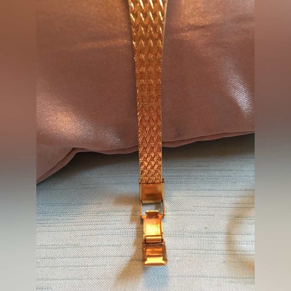 Watch - Picture 8 of 9